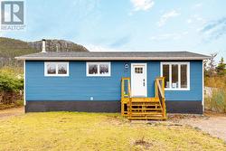 16 Highland Park Drive Holyrood, NL A0A 2R0