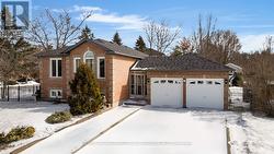 6 CAROLYNE STREET Essa, ON L3W 0J8