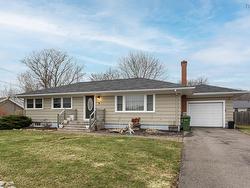 5 Acadia Street Middleton, NS B0S 1P0