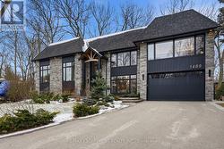 1489 ROGERSWOOD COURT  Mississauga, ON L5J 1R7