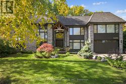 1489 ROGERSWOOD COURT  Mississauga, ON L5J 1R7