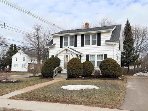 389 Oak Avenue  Summerside, PE C1N 2A6