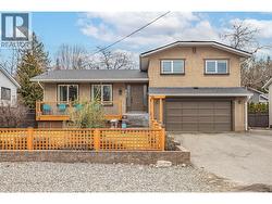 863 Hammer Avenue Kelowna, BC V1W 2B7