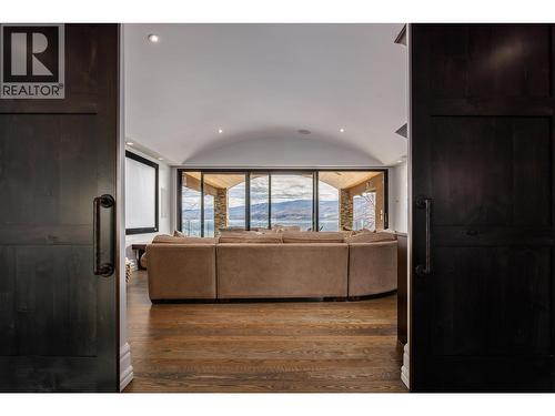 4165 Gellatly Road, West Kelowna, BC - Indoor