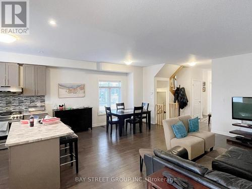 2 Longshore Way, Whitby, ON - Indoor Photo Showing Living Room