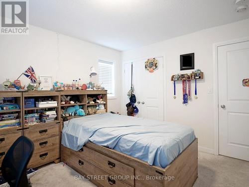 2 Longshore Way, Whitby, ON - Indoor Photo Showing Bedroom