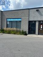 17 - 220 INDUSTRIAL PARKWAY S  Aurora, ON L4G 3V6