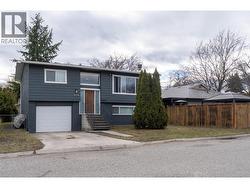 909 Grenfell Court  Kelowna, BC V1Y 8C5