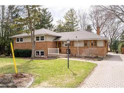 15 Detroit Drive  Chatham, ON N7M 2M2