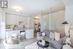 2210 - 426 UNIVERSITY AVENUE Toronto, ON M5G 1S9