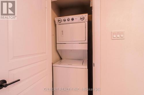 1603 - 3515 Kariya Drive, Mississauga, ON - Indoor Photo Showing Laundry Room