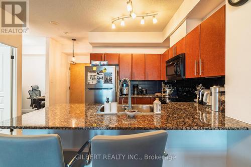 1603 - 3515 Kariya Drive, Mississauga, ON - Indoor Photo Showing Kitchen With Double Sink With Upgraded Kitchen