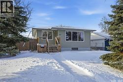 732 ROYAL STREET  Regina, SK S4T 4Z2