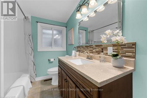77 Lawfield Drive, Hamilton, ON - Indoor Photo Showing Bathroom