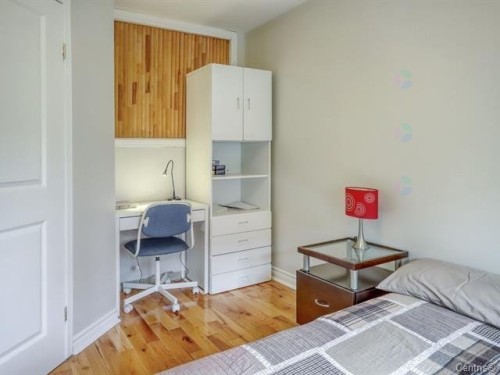 Chambre à coucher - 1746 Rue De L'Everest, Montréal (Saint-Laurent), QC - Indoor Photo Showing Bedroom