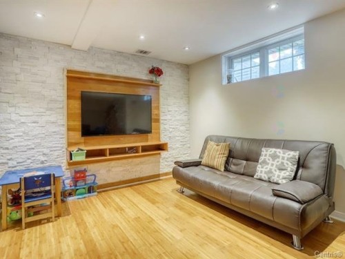 Salle familiale - 1746 Rue De L'Everest, Montréal (Saint-Laurent), QC - Indoor