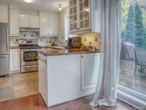 Cuisine - 1746 Rue De L'Everest, Montréal (Saint-Laurent), QC - Indoor Photo Showing Kitchen