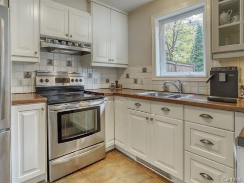Cuisine - 1746 Rue De L'Everest, Montréal (Saint-Laurent), QC - Indoor Photo Showing Kitchen With Double Sink