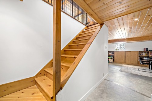 Escalier - 25 Mtée Laurence, Brébeuf, QC - Indoor Photo Showing Other Room