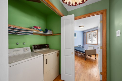 Salle de lavage - 109 Rue St-Laurent, Lac-Simon, QC - Indoor Photo Showing Laundry Room
