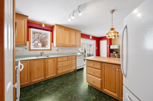 Cuisine - 109 Rue St-Laurent, Lac-Simon, QC - Indoor Photo Showing Kitchen
