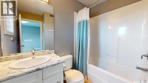 5128 Aerial Crescent, Regina, SK - Indoor Photo Showing Bathroom