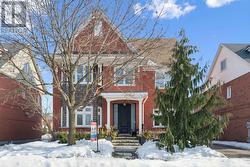 256 LEXINGTON ROAD  Oakville, ON L6H 6L9