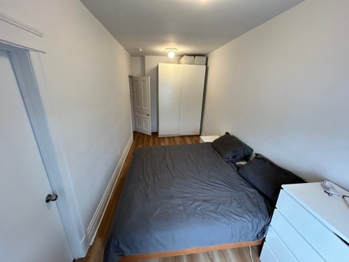 Bedroom - 6617 Rue St-Dominique, Montréal (Rosemont/La Petite-Patrie), QC - Indoor Photo Showing Bedroom