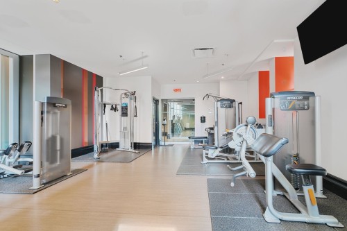 Exercise Room - 106-7400 Boul. St-Laurent, Montréal (Villeray/Saint-Michel/Parc-Extension), QC - Indoor Photo Showing Gym Room