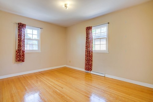 Chambre à coucher - 4079 Av. Marlowe, Montréal (Côte-Des-Neiges/Notre-Dame-De-Grâce), QC - Indoor Photo Showing Other Room