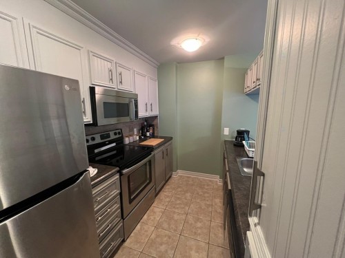 Cuisine - 320 Ch. Des Épinettes, Piedmont, QC - Indoor Photo Showing Kitchen