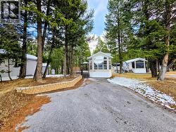 4856 Lynx Drive Radium Hot Springs, BC V0A 1M0