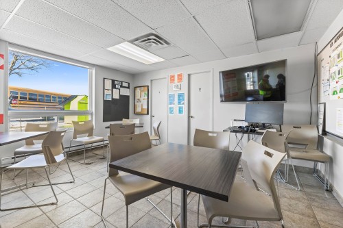Cuisinette - 701 Rue Des Ateliers, Boucherville, QC - Indoor Photo Showing Dining Room
