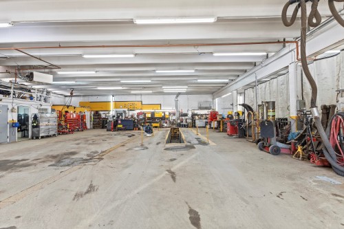 Atelier - 701 Rue Des Ateliers, Boucherville, QC - Indoor Photo Showing Garage