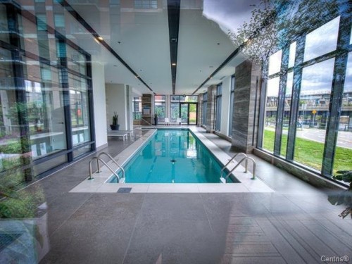 Piscine - 314-1320 Rue Olier, Montréal (Le Sud-Ouest), QC - Indoor Photo Showing Other Room With In Ground Pool