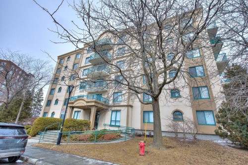 601-2075 Rue Caroline-Béique  Montréal (Ahuntsic-Cartierville), QC H4K 3K5