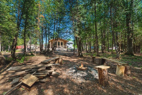 Cour - 6 Ch. Beech, L'Isle-Aux-Allumettes, QC 