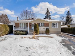 956 Rue De Levilliers  Boucherville, QC J4B 3Z2