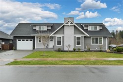 727 Sitka St Campbell River, BC V9H 0E6