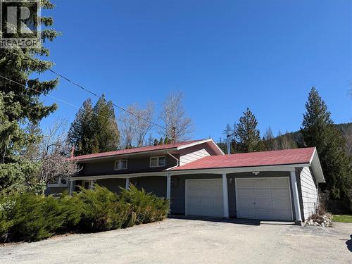 1076 COLUMBIA GARDENS Road  Fruitvale, BC V0G 1L1