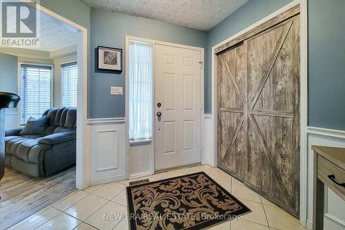 146 Locheed Drive, Hamilton, ON - Indoor Photo Showing Other Room