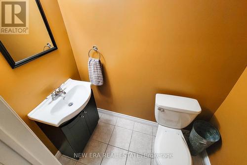 146 Locheed Drive, Hamilton, ON - Indoor Photo Showing Bathroom