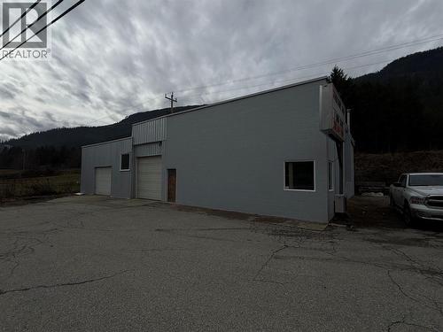 Exterior of warehouses. - 1503 3A Highway, Castlegar, BC 