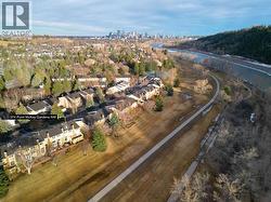 374 Point Mckay Gardens NW  Calgary, AB T3B 4V8