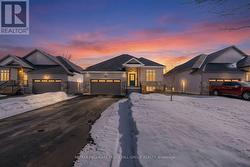 2967 EARL STREET Innisfil, ON L9S 3E2