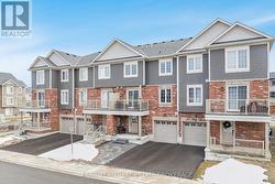 34 HAY LANE  Barrie, ON L9J 0V5