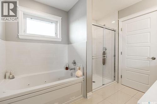 602 Kloppenburg Terrace, Saskatoon, SK - Indoor Photo Showing Bathroom