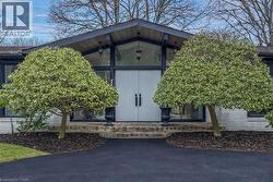 625 SIR RICHARDS Road  Mississauga, ON L5C 1A3