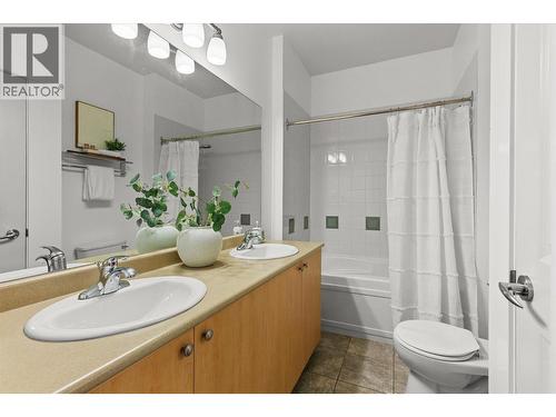 4205 Gellatly Road Unit# 305, West Kelowna, BC - Indoor Photo Showing Bathroom