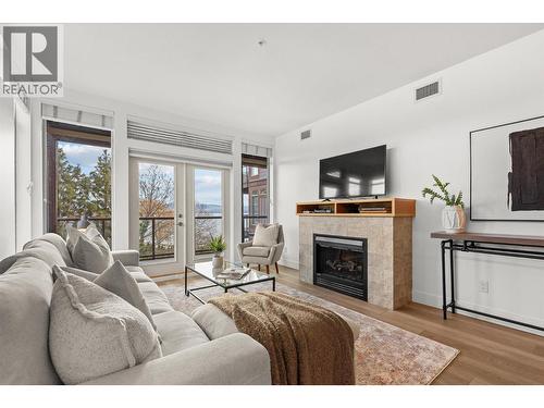 4205 Gellatly Road Unit# 305, West Kelowna, BC - Indoor Photo Showing Living Room With Fireplace